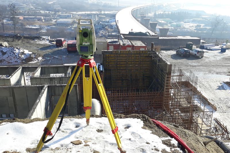 Geodet a kartograf stavebno-technického dozoru